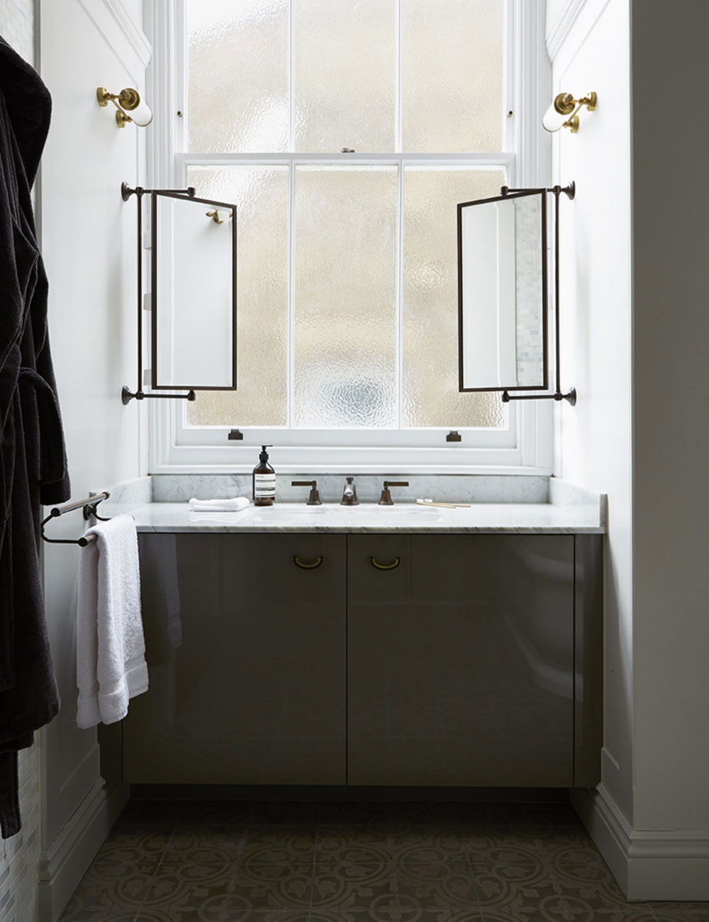 Double Swivel Mirror Door Bathroom Cabinet Rispa