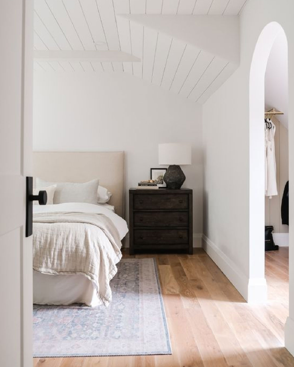 Foolproof Tips For Decorating with Oriental, Turkish, & Persian Rugs The Savvy Heart