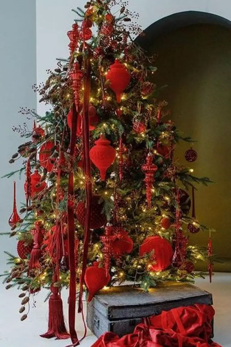 Not Your Average Christmas Tree 10 Unique Holiday Decorating Ideas