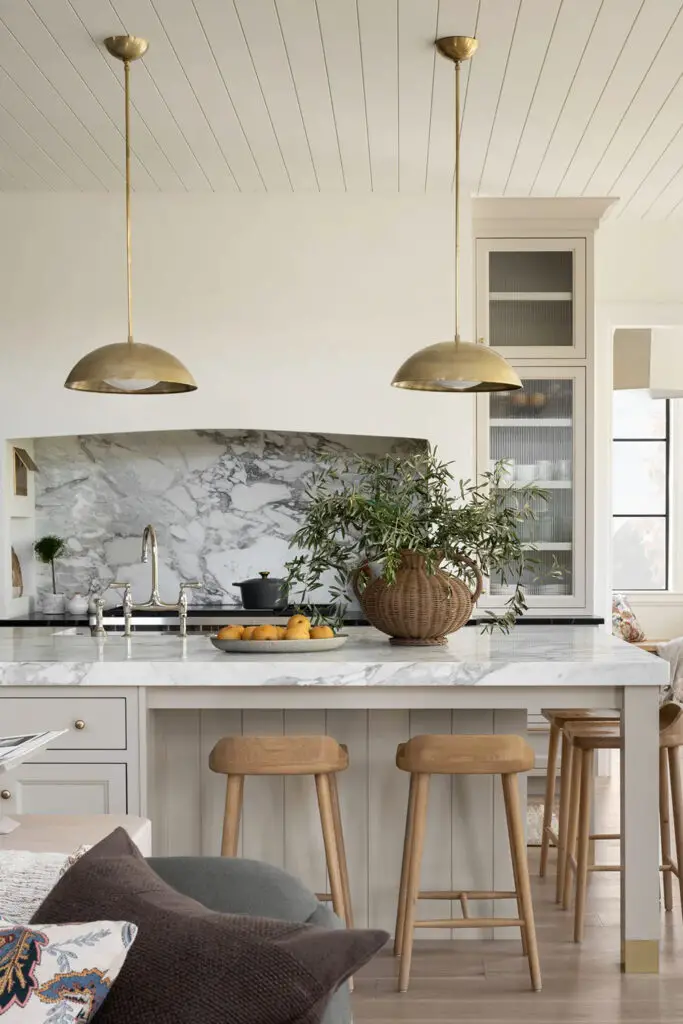 McGee and Co lighting fixture dupes for chandeliers, pendants, wall sconces, and table and floor lamps!